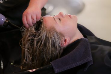 Czy warto stosować tonery do włosów?