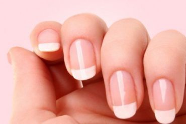Cleanery do paznokci – sprawdzony sposób na trwały manicure